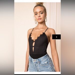 Superdown Janice Lace Bodysuit M - worn once in Nashville